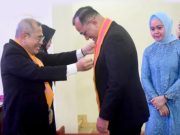 Sekda Sumsel Edward Chandra Resmi Sandang Gelar Doktor dari Universitas Sriwijaya