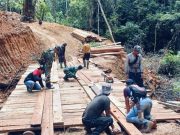 TMMD ke-126 Kodim 0106/Aceh Tengah Genjot Pembangunan Jembatan Penghubung di Desa Kute Keramil, Progres Capai 50 Persen