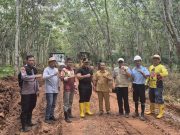 PT Sampoerna Agro Bantu Perbaikan Jalan 6,7 Km di Mesuji Makmur, OKI