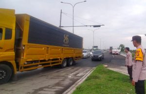 Polsek Pemulutan Gencarkan Patroli Antisipasi Pungli dan Kejahatan Jalanan di Jalur Tol Keramasan – Nilakandi