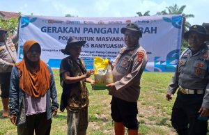 Polres Banyuasin Salurkan 8 Ton Beras Murah, Ratusan Warga Serbu Gerakan Pangan Murah di Rantau Bayur