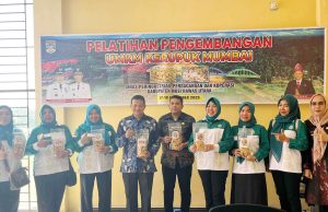 Pelatihan UMKM Keripik Mumbai di Musi Rawas Utara: Dari Produksi Mandiri hingga Strategi Pengemasan