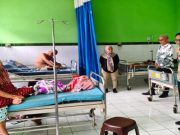 Kalapas Tanjung Raja Tinjau Langsung Warga Binaan Dirawat di RSUD Kayuagung, Pastikan Layanan Medis Maksimal
