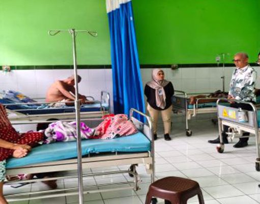 Kalapas Tanjung Raja Tinjau Langsung Warga Binaan Dirawat di RSUD Kayuagung, Pastikan Layanan Medis Maksimal
