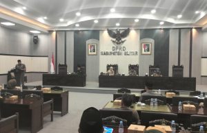 Rapat Paripurna DPRD Kabupaten Blitar, Penyampaian PU Fraksi atas Raperda APBD 2026