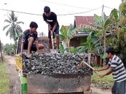 Jalan Lorong Margo Mulyo Banyuasin Rusak Parah: Warga Mengeluh, Pemerintah Diharapkan Turun Tangan