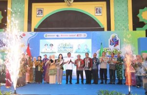 Heni Pertiwi Dikukuhkan Sebagai Bunda Literasi Muara Enim, Tradisi Bekarang dan Kuliner Bekasam Warnai Festival Literasi Sumsel