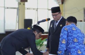 Bupati Dairi Tekankan Integritas dan Loyalitas Pejabat Baru: “Pelantikan Bukan Sekadar Rutinitas”