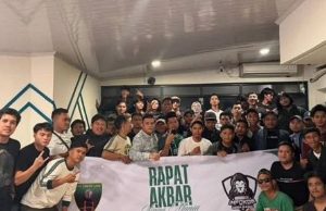 “Singa Mania Gelar Rapat Akbar: Suporter Desak Pembenahan Total Sriwijaya FC di Tengah Ancaman Degradasi”