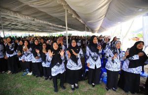 Herman Deru Tekankan Keikhlasan Guru sebagai Fondasi Pendidikan Berkualitas pada HUT ke-80 PGRI di OKU Timur