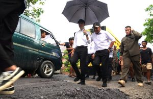 Gubernur Herman Deru Tinjau Progres Perbaikan Jalan Sp Padang–Pampangan–Tulung Selapan: “Setiap Rupiah dari Pajak Kembali ke Rakyat”
