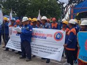 Ratusan Pekerja TKBM Palembang Gelar Aksi Damai Tuntut Perlindungan dan Kepastian Kerja