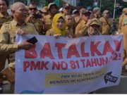 Prof. Dr. Sutan Nasomal: “Jangan Persulit Kepala Desa, Pemerintah Harus Hadir untuk Memajukan Desa”