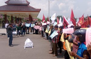 Hari Anti Korupsi, AMPERA Serukan Bongkar Mafia Hutan dan Kembalikan Hak Agraria Rakyat