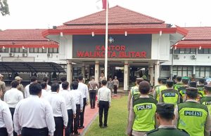 Polres Blitar Kota Gelar Apel Operasi Lilin Semeru 2025,Siapkan Pengamanan Natal Dan Tahun Baru 2026