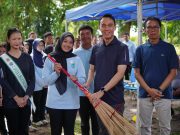 Gotong Royong Bersihkan Sungai di Kayuagung, Pemkab OKI Gandeng Green Generation Libatkan Gen Z Peduli Lingkungan