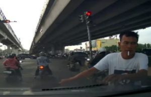 Diduga Ada Pungli dan Pemaksaan di Simpang Flyover Jakabaring, Warga Minta Pemkot dan Polisi Bertindak Tegas