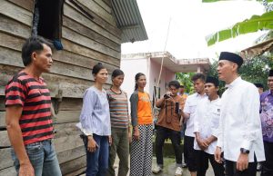 Awali 2026, Bupati OKI Gelar Safari Jumat dan Tinjau Rumah Warga Tidak Layak Huni di Kuripan