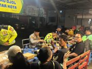 Polres Blitar Kota Gelar Sahur Bersama Komunitas Ojol