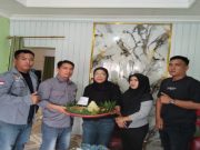 HPN 2026, PT Bukit Asam Kirim Nasi Tumpeng ke DPC PJS Lahat, Perkuat Sinergi Pers dan Dunia Usaha