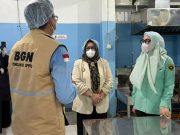 Reses DPD RI di Muara Enim: Eva Susanti Tinjau Program Makan Bergizi Gratis, Soroti Kualitas Menu dan Distribusi