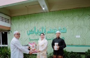 Nandriani Octarina Salurkan 10 Ton Beras dan Kurma di Palembang, Perkuat Semangat Berbagi Ramadan