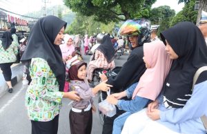 Aksi Berbagi Takjil TK Bhayangkari Aceh Tengah: 250 Paket Dibagikan, Tanamkan Nilai Kepedulian Sejak Dini