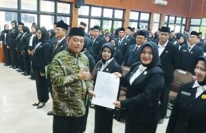 Pemkab Lahat Serahkan SK Penugasan 139 Kepala Sekolah TK, SD, dan SMP, Bupati Tekankan Kepemimpinan Visioner dan Transparan