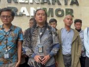 Menteri HAM Natalius Pigai Desak Polri Usut Tuntas Kasus Penyiraman Air Keras Aktivis KontraS Andrie Yunus