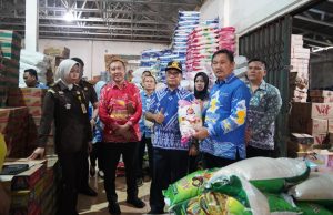 TPID OKI Sidak Pasar Kayuagung, Pastikan Stok Sembako Aman dan Harga Stabil Jelang Lebaran 1447 H