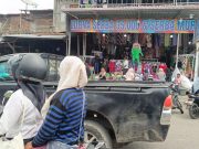 Jelang Idulfitri, Pasar Simpang Balik Bener Meriah Ramai Pembeli, Pakaian Rp35 Ribu Diserbu Warga