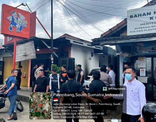 Teror Molotov Palembang Terekam CCTV, Polisi Kejar Pelaku Lempar Botol Api ke Rumah Warga