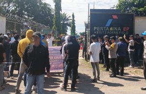 Demo Rekrutmen Pertamina Adera Field PALI, Warga Tuntut Transparansi dan Akses Kerja Lokal