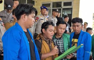 DPRD OKI Didemo Mahasiswa dan OKP, Aliansi Soroti Buruh, Pupuk Subsidi hingga Janji Politik Kepala Daerah