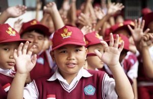 Sekolah Dibatasi Dua Sif, Kesiapan SPMB Bandung Jadi Sorotan