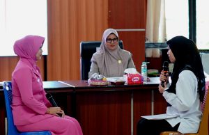 Perempuan Dilatih Melek Hukum, Namun Tantangan Partisipasi Masih Terasa