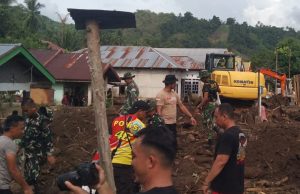 Banjir dan Karhutla Meluas Saat Cuaca Ekstrem Masih Mengintai