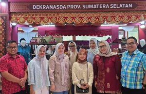 Ketua TP PKK Banyuasin Dorong UMKM Naik Kelas lewat HKG PKK dan HUT Dekranas di Makassar