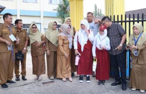 Kehadiran Ayah di Hari Pertama Sekolah Jadi Sorotan, Sudahkah Menjadi Budaya?