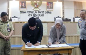 DPRD dan Wali Kota Pagar Alam Sepakati Raperda LPP APBD 2025