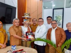 HUT Ke-4 Tirta Sriwijaya Maju Berbagi Sembako, Namun Tantangan Lingkungan Masih Menjadi PR