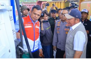 Gubernur Herman Deru Tinjau Antrean Solar di Enam SPBU, Pemprov Sumsel Siapkan Operasi 24 Jam