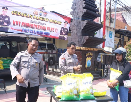 Sambut HUT Kemerdekaan RI ke-81, Polres Blitar Kota Salurkan Beras dalam Gerakan Pangan Murah