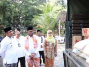 Pemkab Bekasi Kirim 20 Ton Bantuan Logistik untuk Warga Terdampak Bencana di NTT
