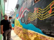 Warga Gang Stones Bandung Padukan Mural Kemerdekaan dan Identitas Lingkungan