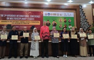 Dosen UPGRI Palembang Treny Hera Raih Dua Penghargaan Akademik Internasional di AICoMS 3