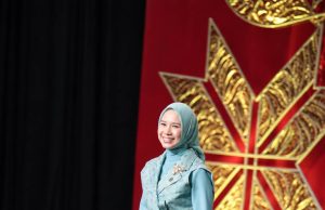 Songket Bidak Cukit OKI Tampil di Kriyanusa 2026, Ike Meilina Usung Wastra Tradisional Bergaya Kasual